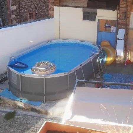 Le Pressoir * Saint-Julien-de-Coppel